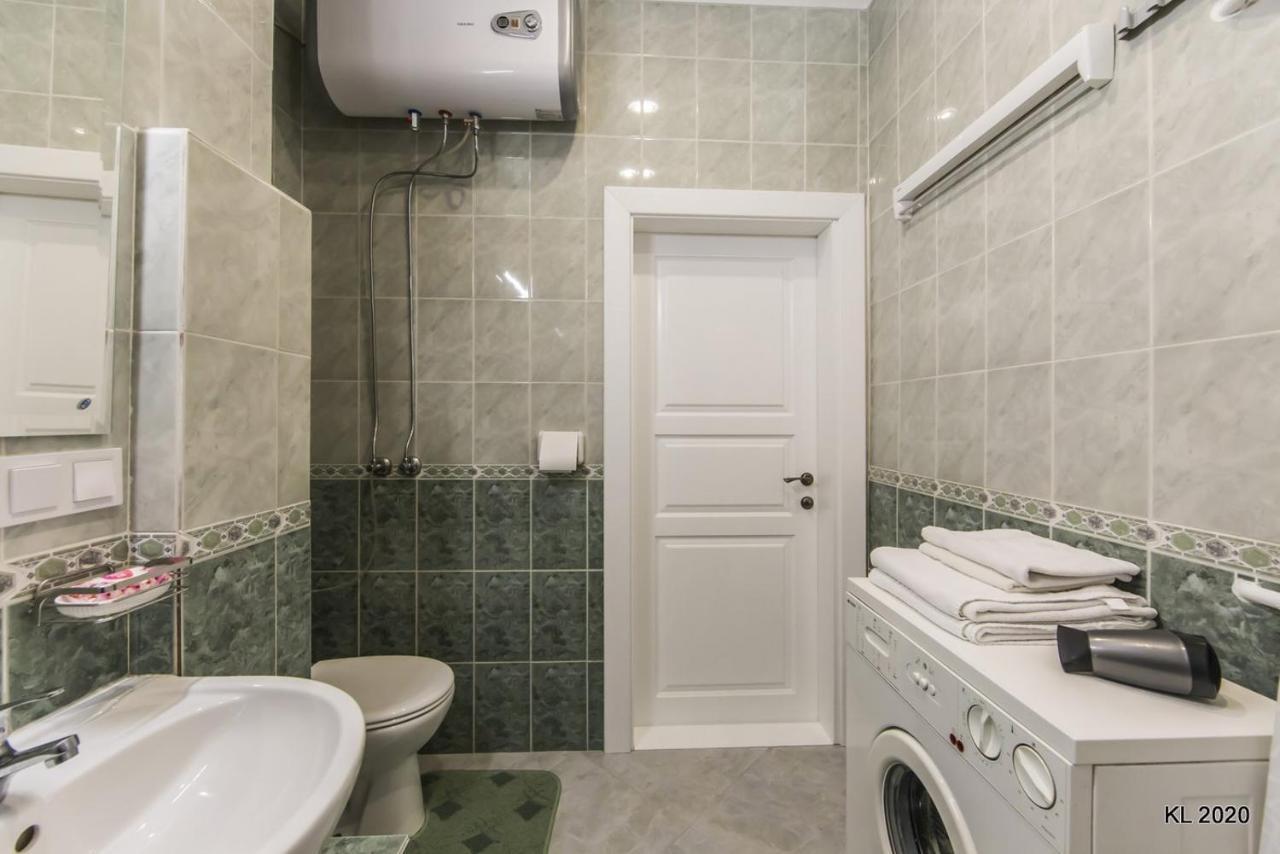 Kiev Lodging Apartment Ngoại thất bức ảnh